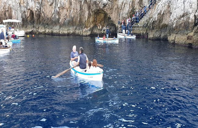 Capri Premium Boat Tour Max 8 Personnes - Au départ de Sorrente - Photo 2